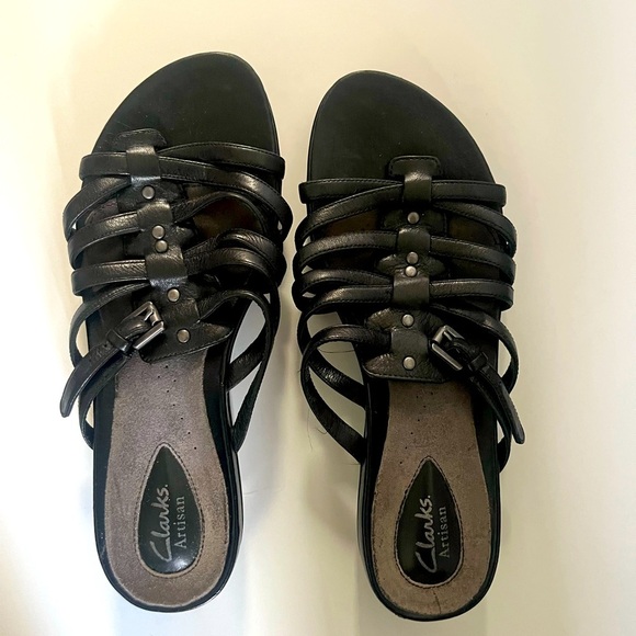 Clark’s Artisan slip-on sandals - Picture 1 of 8